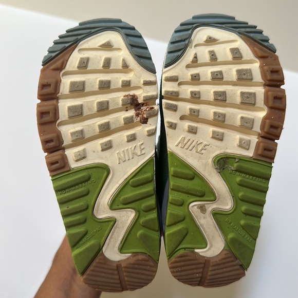 Unisex Toddler Nike Air Max 90 LTR size 9 color green/purple/blue/cream - Picture 11 of 11